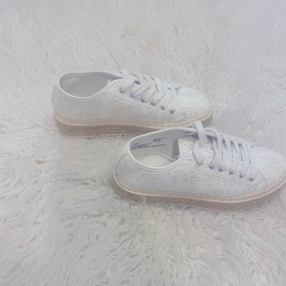 Steve Madden Summers Floral Platform Sneakers - Little Kid Size 3 - Picture 9 of 11